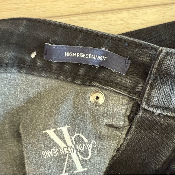 Calvin Klein High Rise‎ Demi Boot Black Stretch Jeans Women’s 30 EUC - Picture 5 of 10